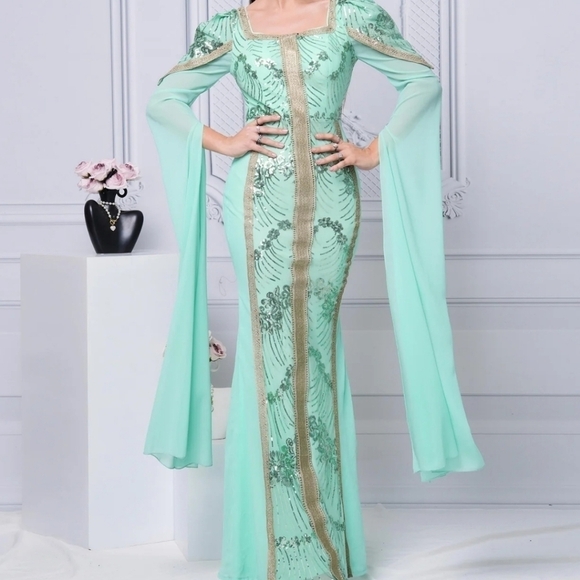 Mint Square Neck, Contrast Sequined, Split Thigh, Long Sleeved,  Mermaid Gown - Picture 4 of 16